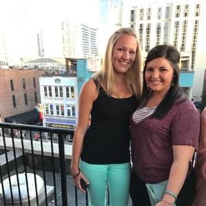 Meet your Posher, Ashley